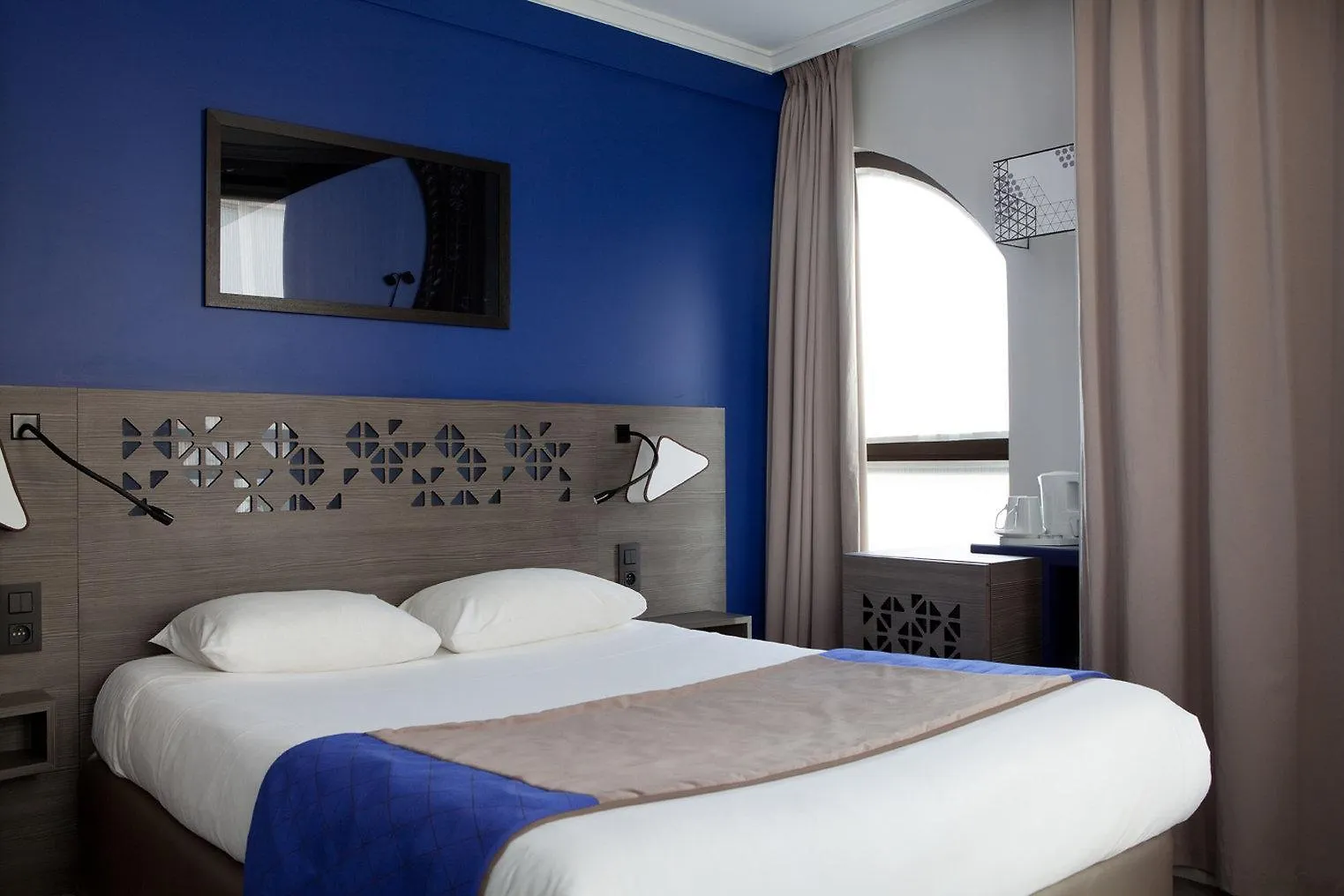 Eiffel Capitol Hotell