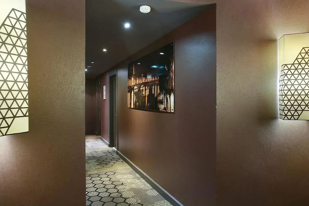 艾菲尔国会大厦酒店 3*