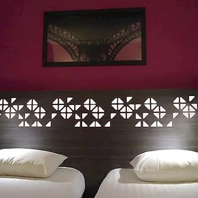 Eiffel Capitol Hotel 3*