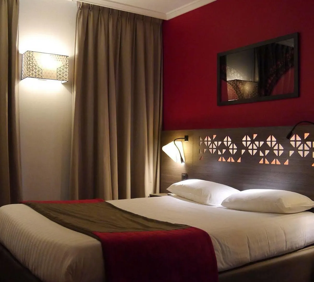 Eiffel Capitol Hotell